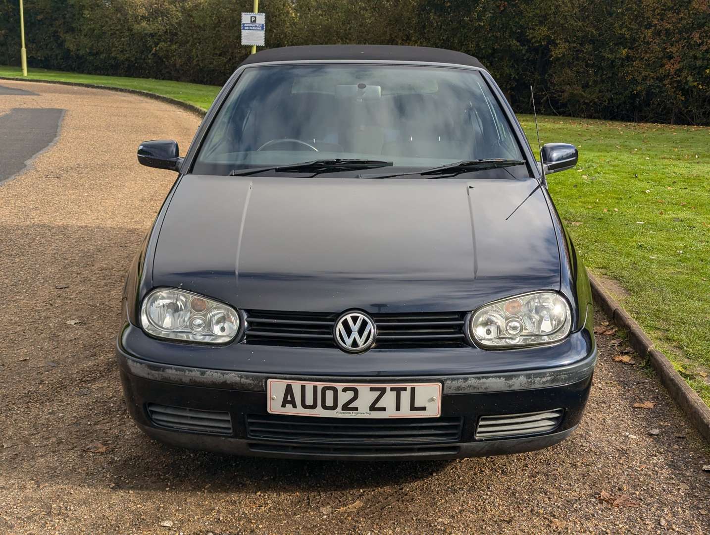 <p>2002 VW GOLF 2.0 SE CABRIOLET</p>