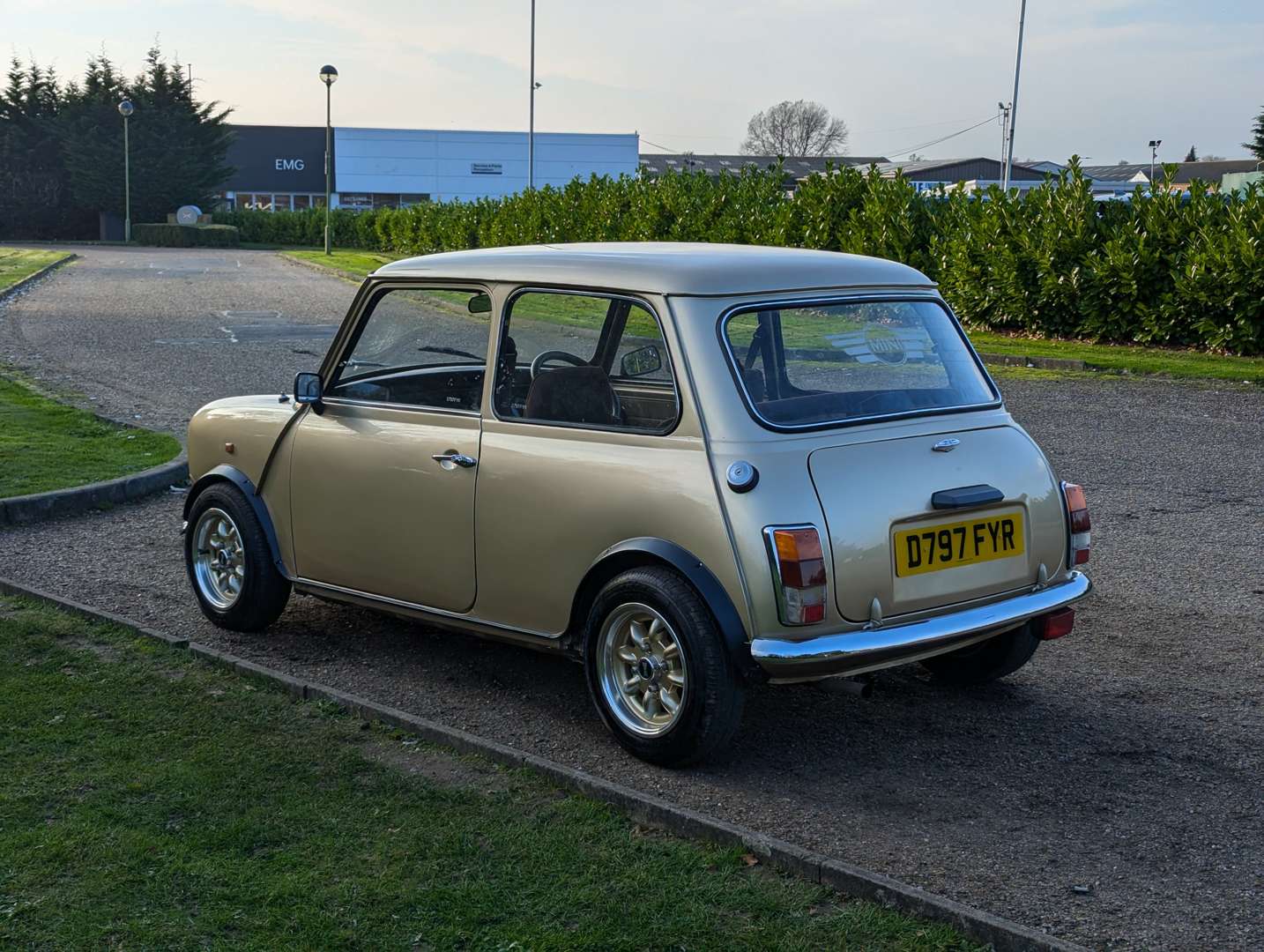 <p>1986 AUSTIN MINI PICCADILLY</p>