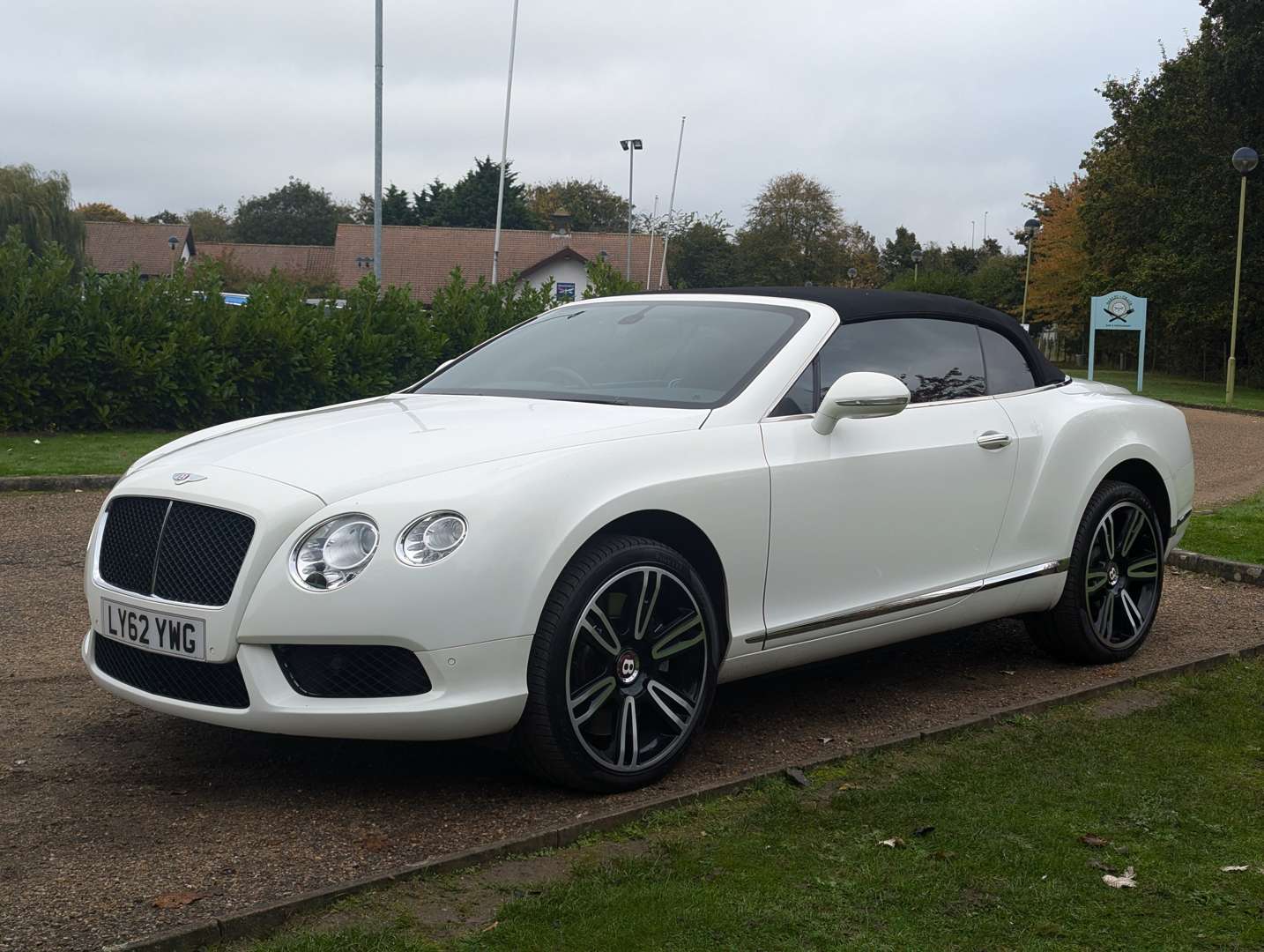 <p>2012 BENTLEY CONTINENTAL GTC V8 AUTO</p>