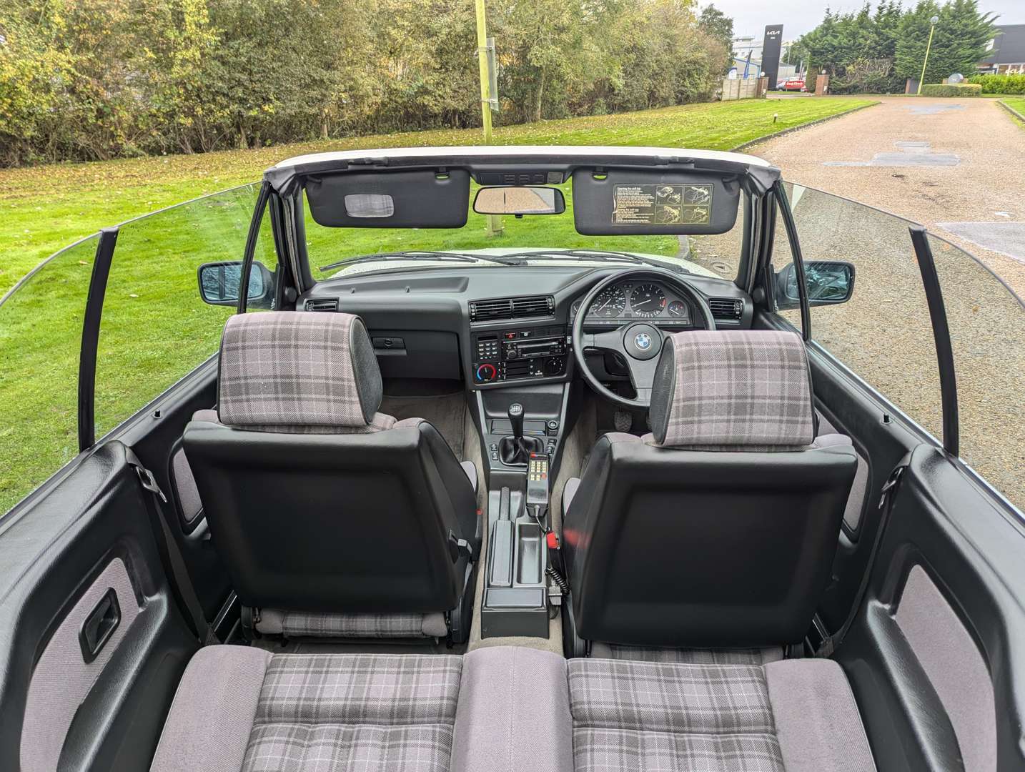 <p>1990 BMW E30 320I CONVERTIBLE</p>