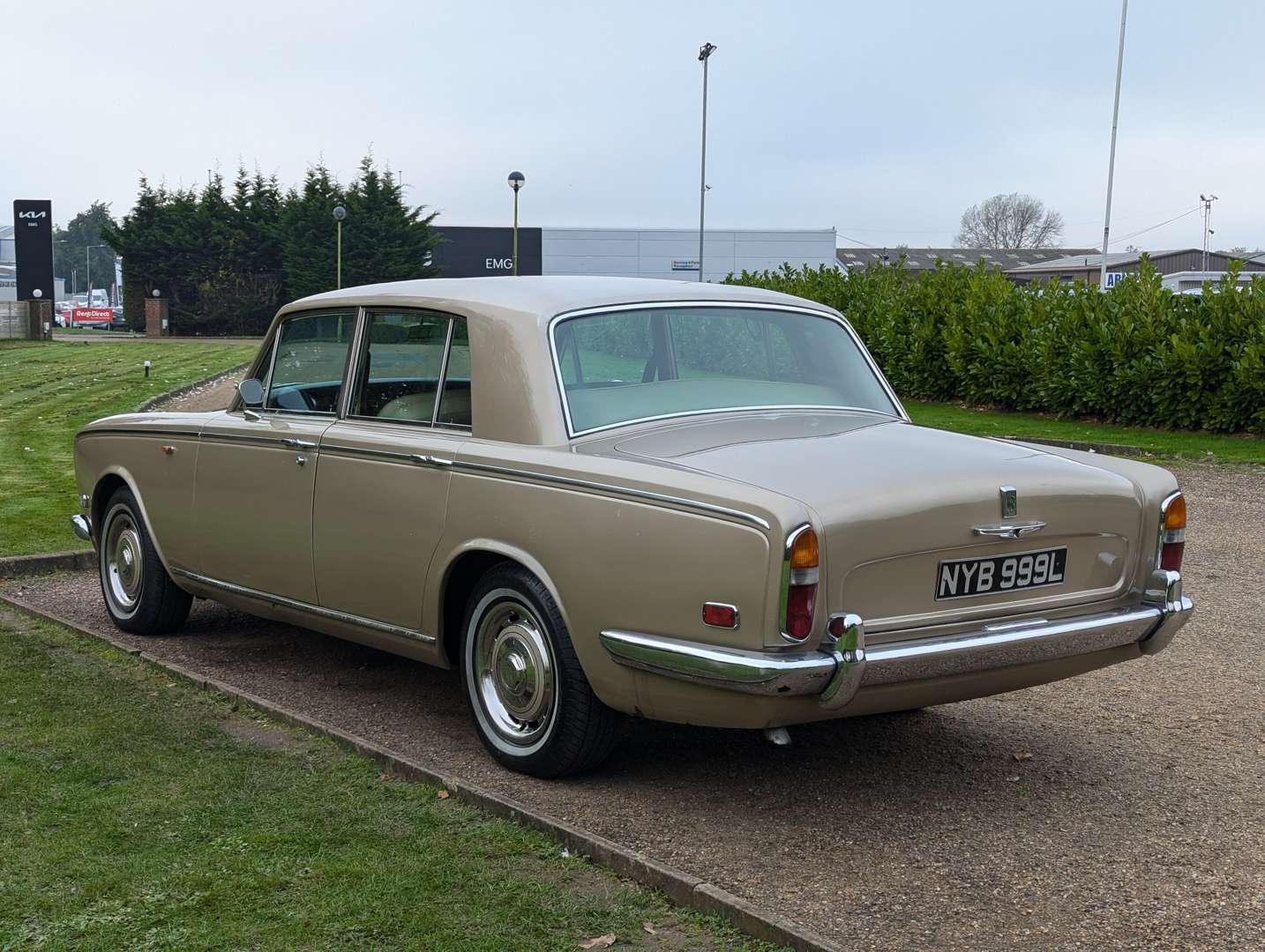 <p>1972 ROLLS ROYCE SHADOW I</p>