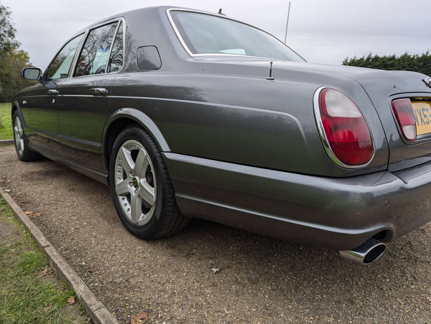 <p>2003 BENTLEY ARNAGE T</p>