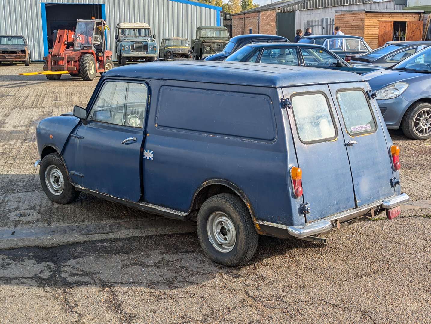 <p>1979 AUSTIN MORRIS MINI 1000 VAN</p>