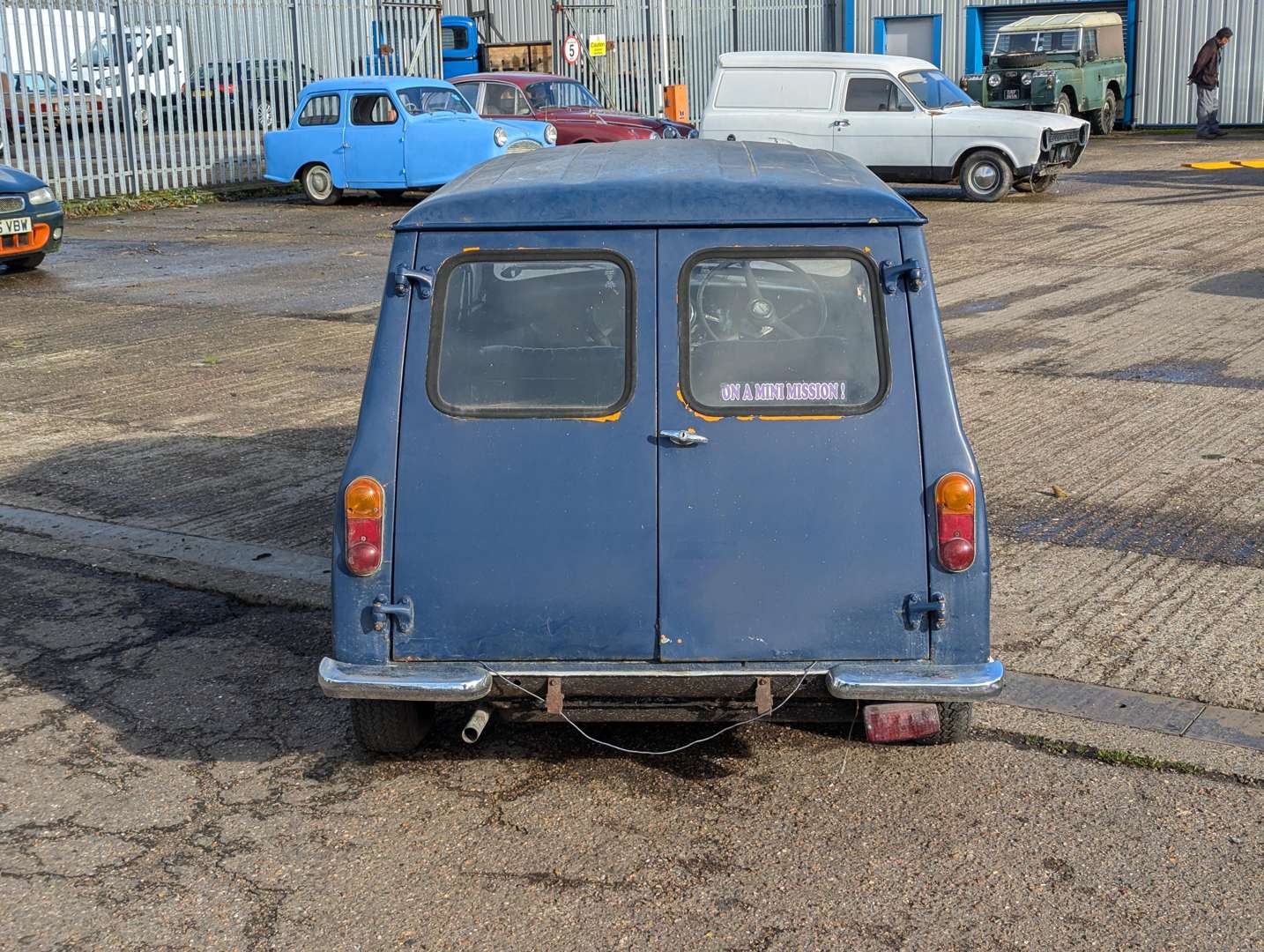 <p>1979 AUSTIN MORRIS MINI 1000 VAN</p>