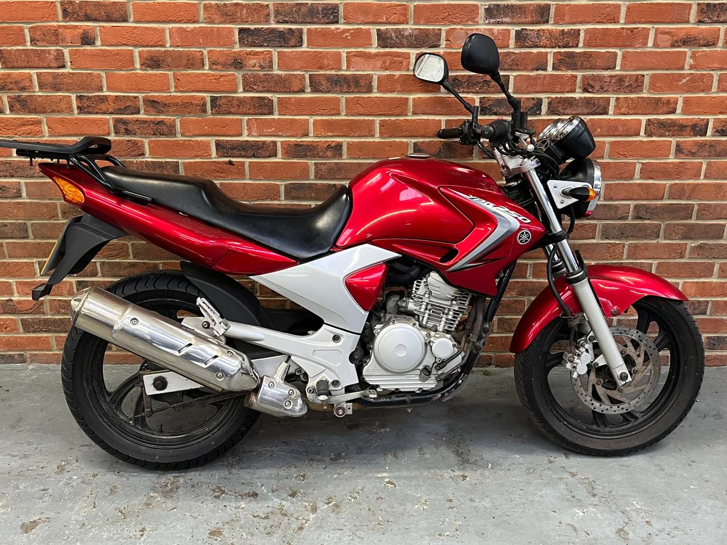 <p>2009 YAMAHA YBR 250CC</p>