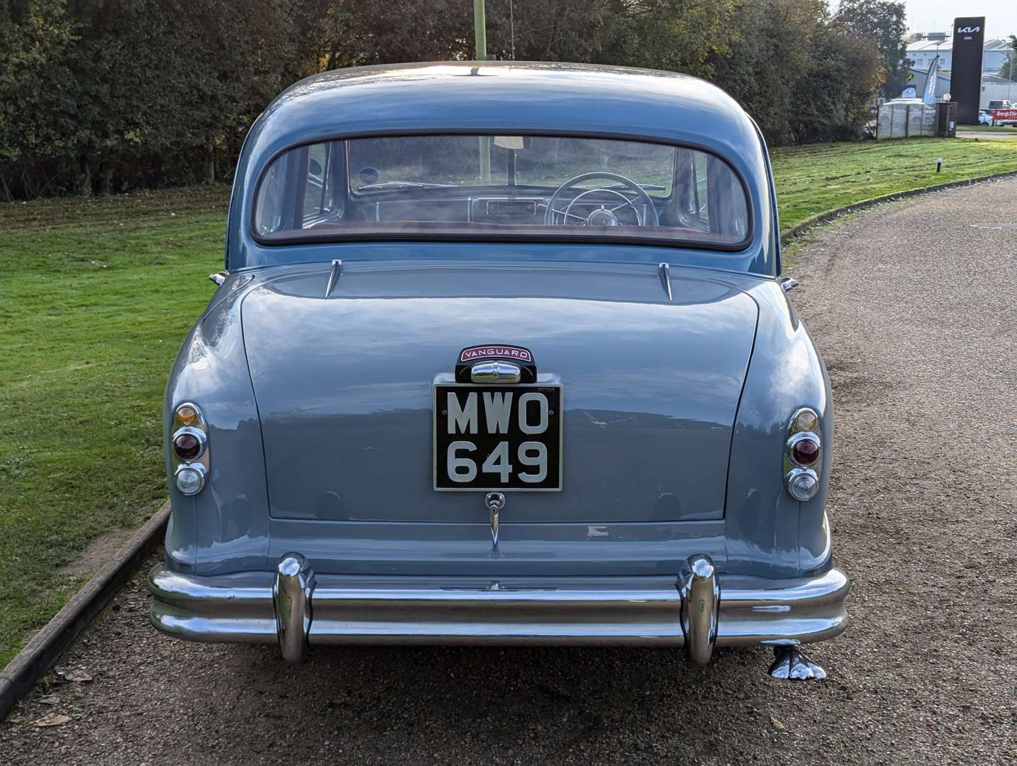 <p>1954 STANDARD VANGUARD</p>