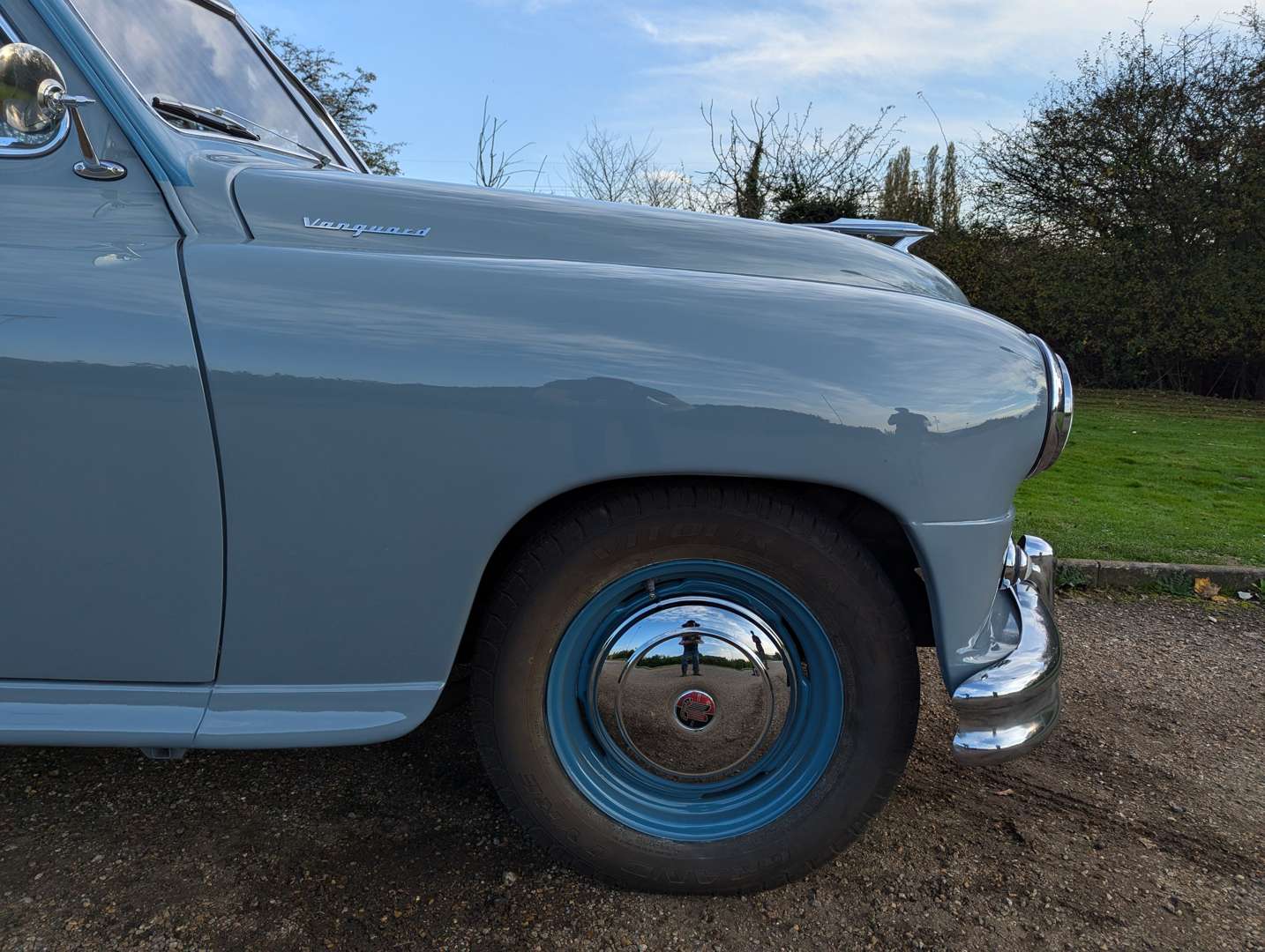 <p>1954 STANDARD VANGUARD</p>