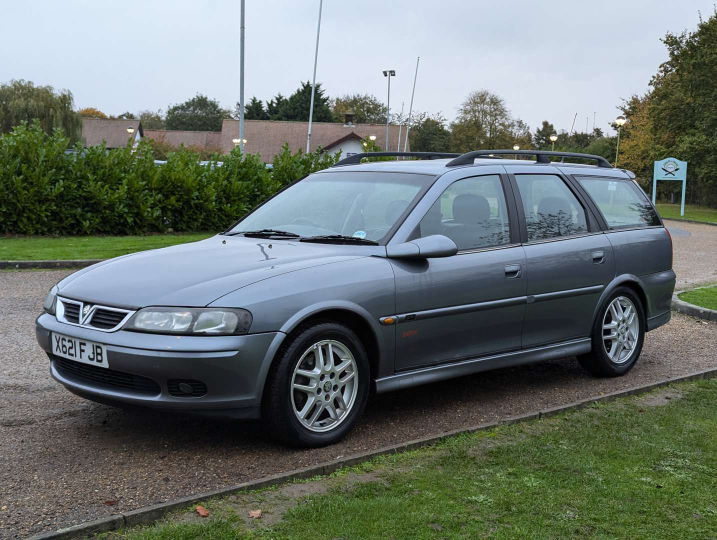 <p>2000 VAUXHALL VECTRA SRI 150 ESTATE</p>