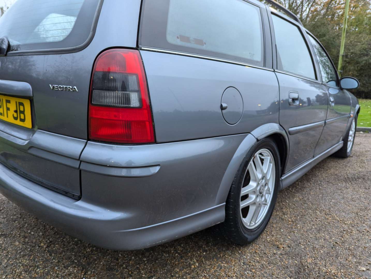 <p>2000 VAUXHALL VECTRA SRI 150 ESTATE</p>