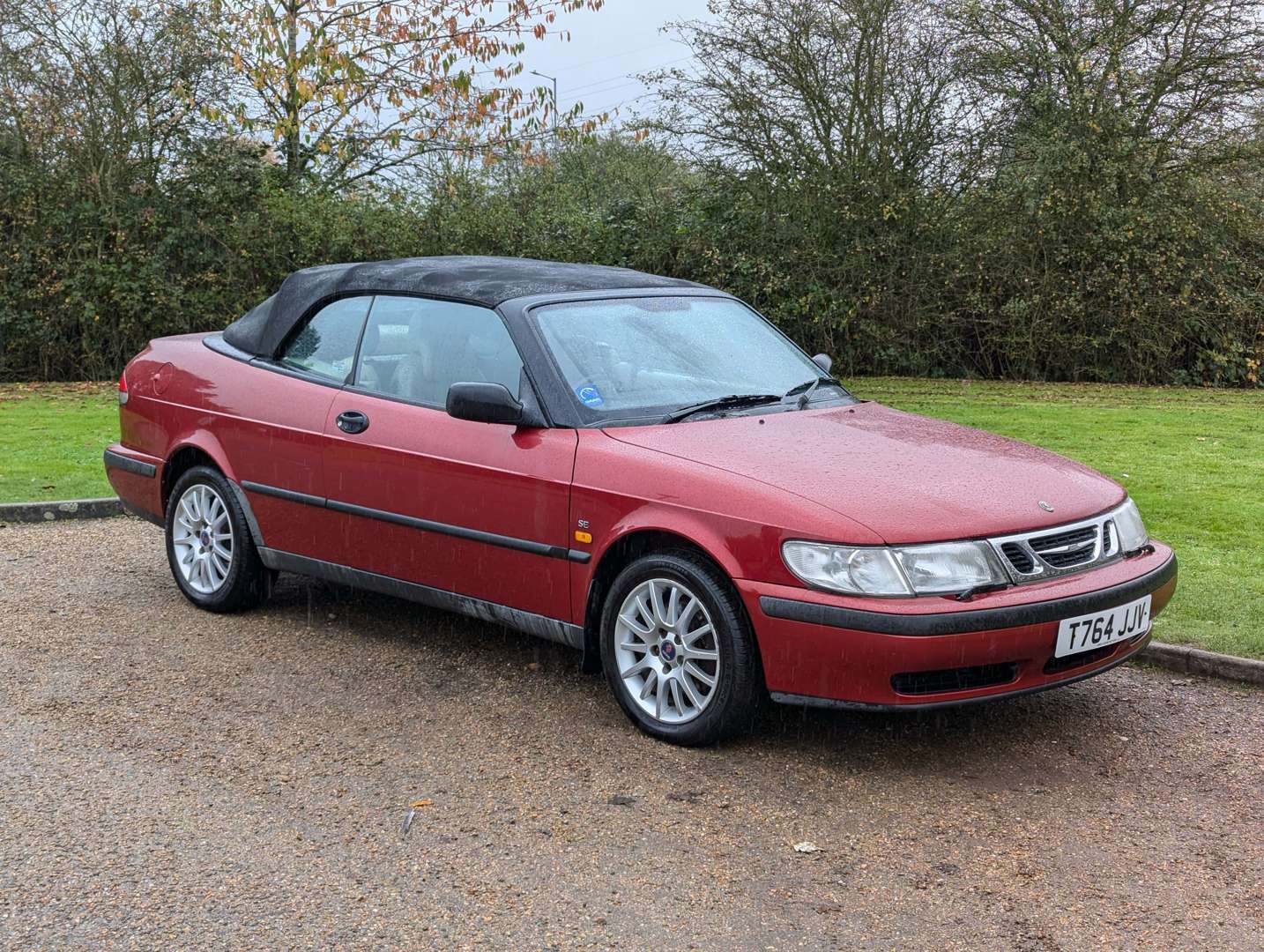 <p>1999 SAAB 9-3 SE TURBO CONVERTIBLE AUTO</p>