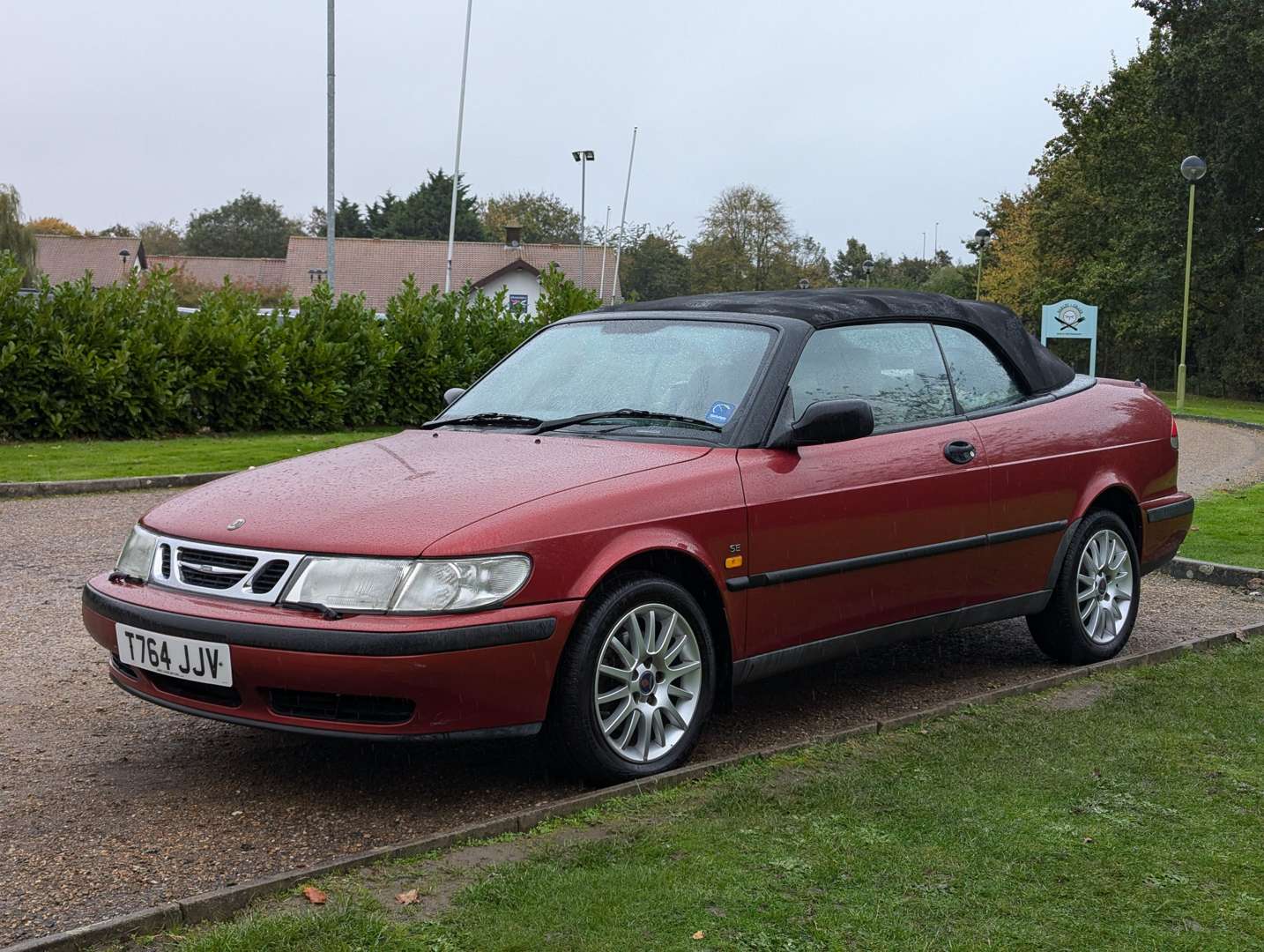 <p>1999 SAAB 9-3 SE TURBO CONVERTIBLE AUTO</p>