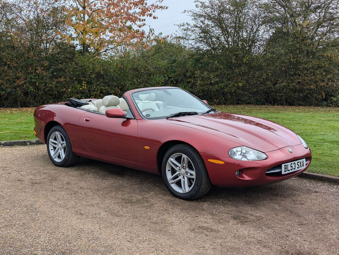 <p>2004 JAGUAR XK8 4.2 CONVERTIBLE AUTO</p>