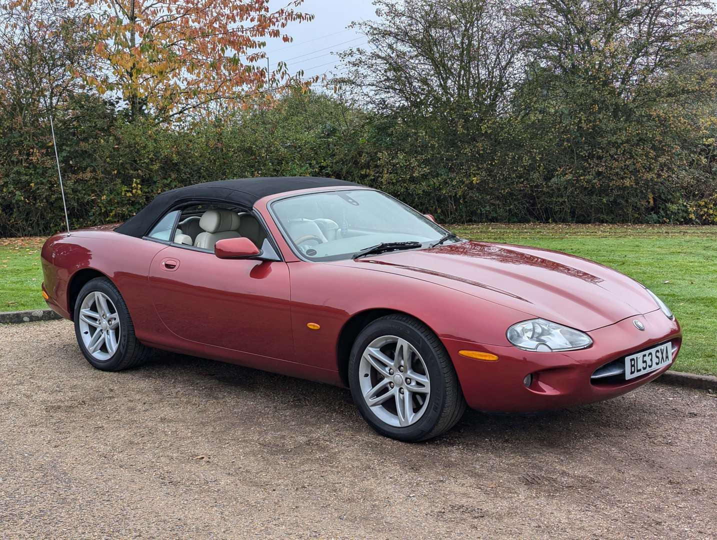 <p>2004 JAGUAR XK8 4.2 CONVERTIBLE AUTO</p>