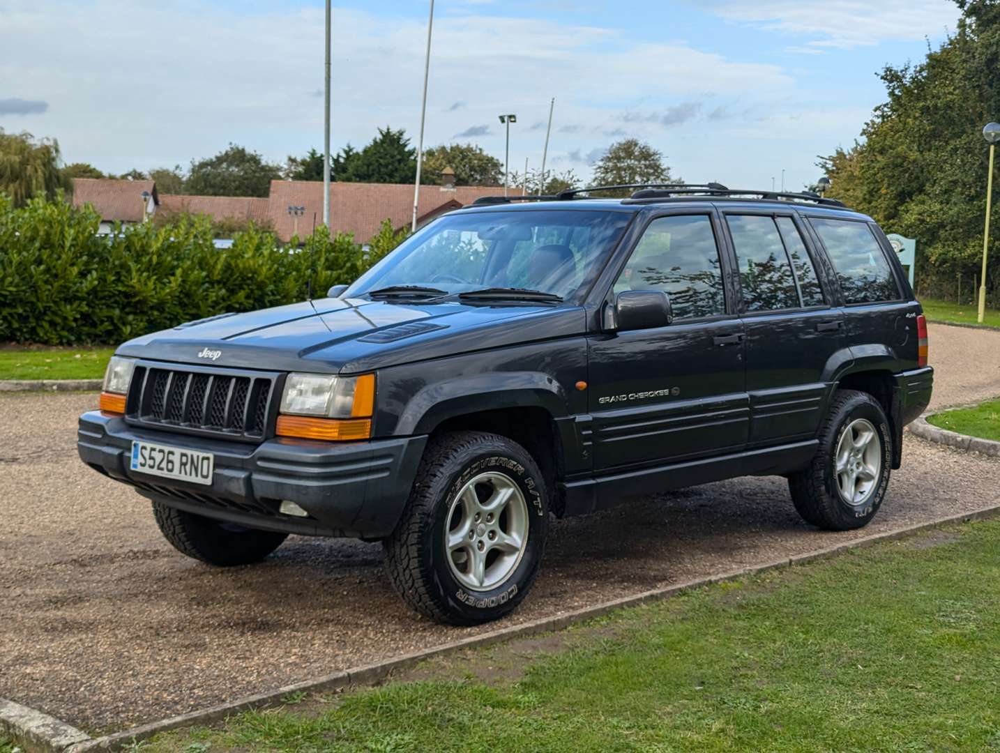 <p>1998 JEEP GRAND CHEROKEE ORVIS AUTO</p>