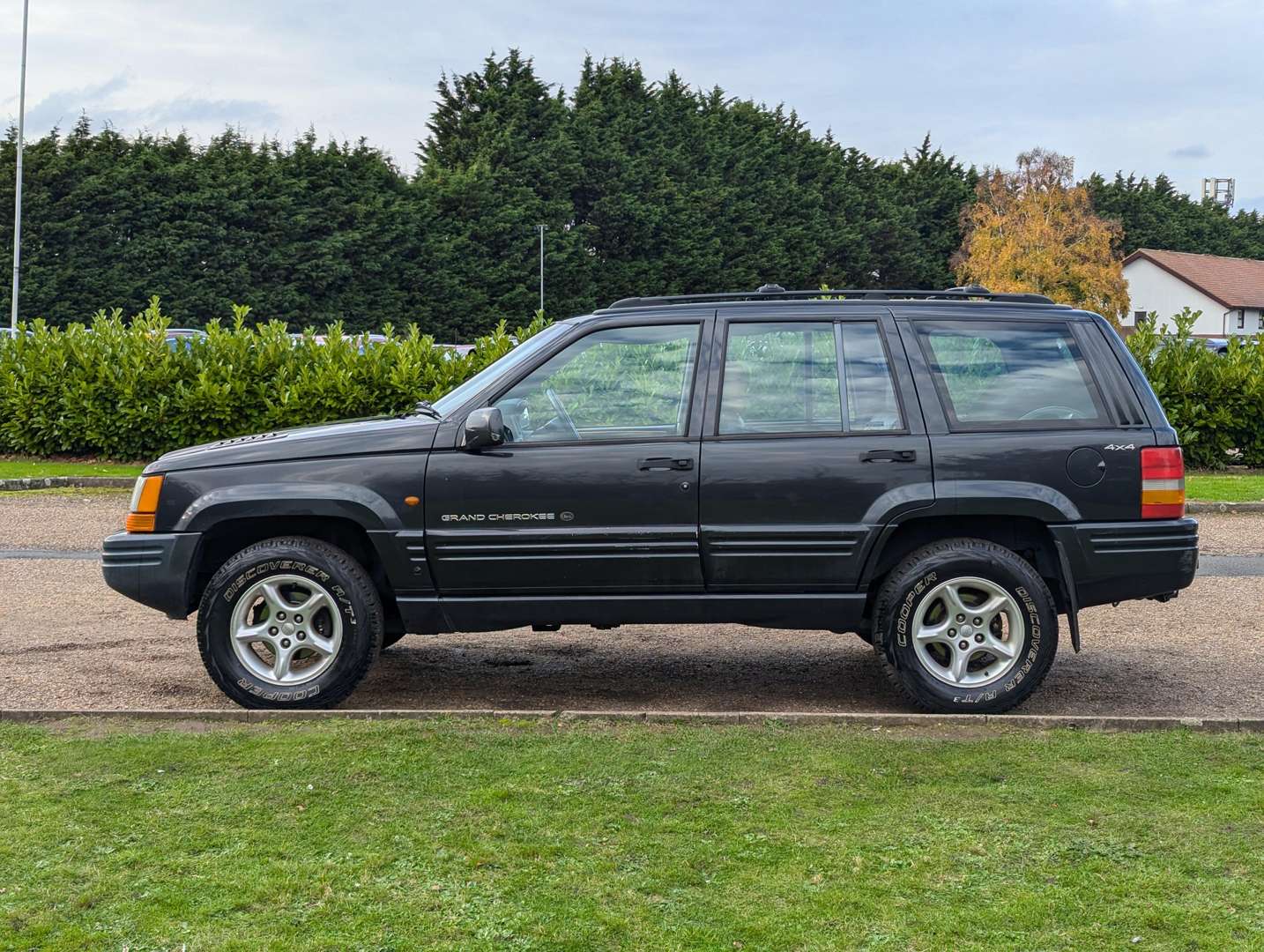 <p>1998 JEEP GRAND CHEROKEE ORVIS AUTO</p>