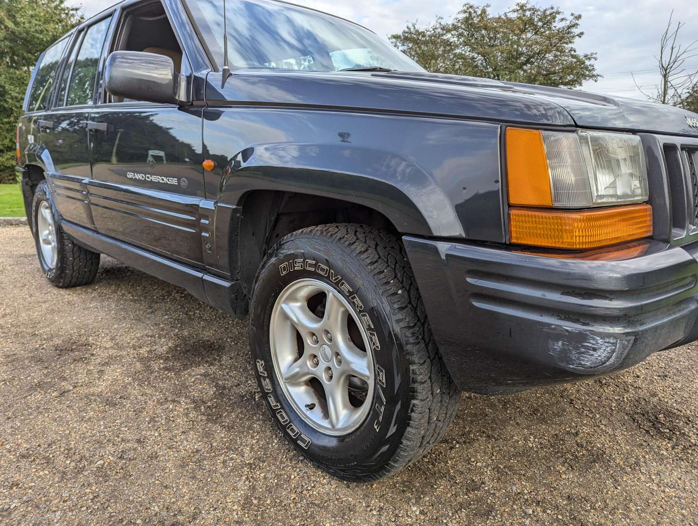 <p>1998 JEEP GRAND CHEROKEE ORVIS AUTO</p>