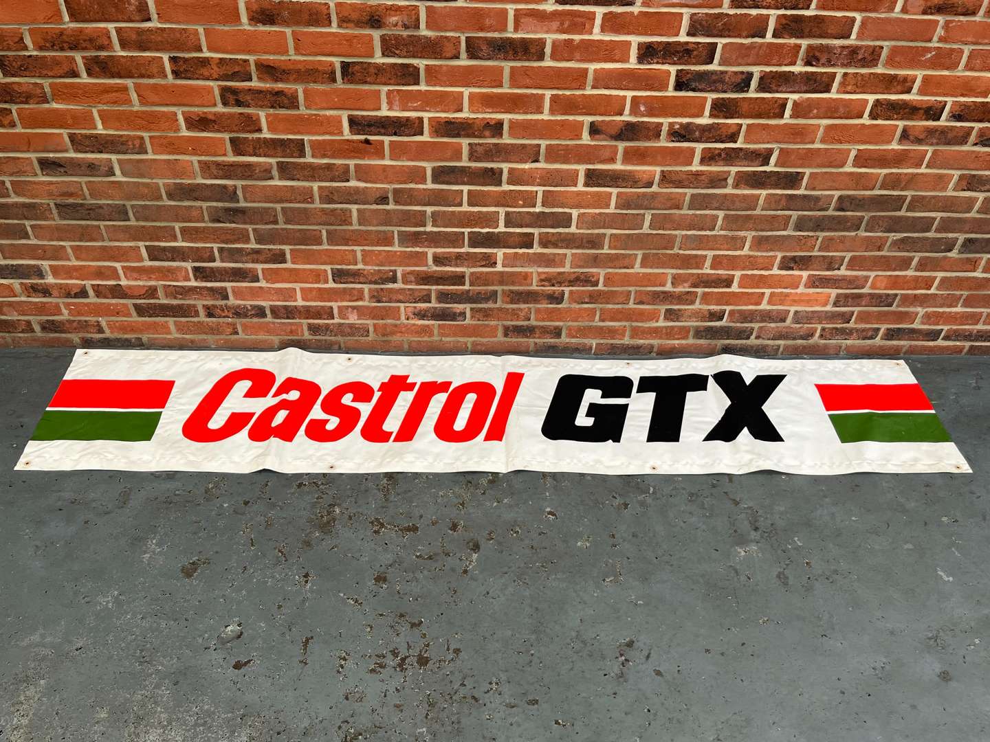 <p>Castrol GTX Banner</p>