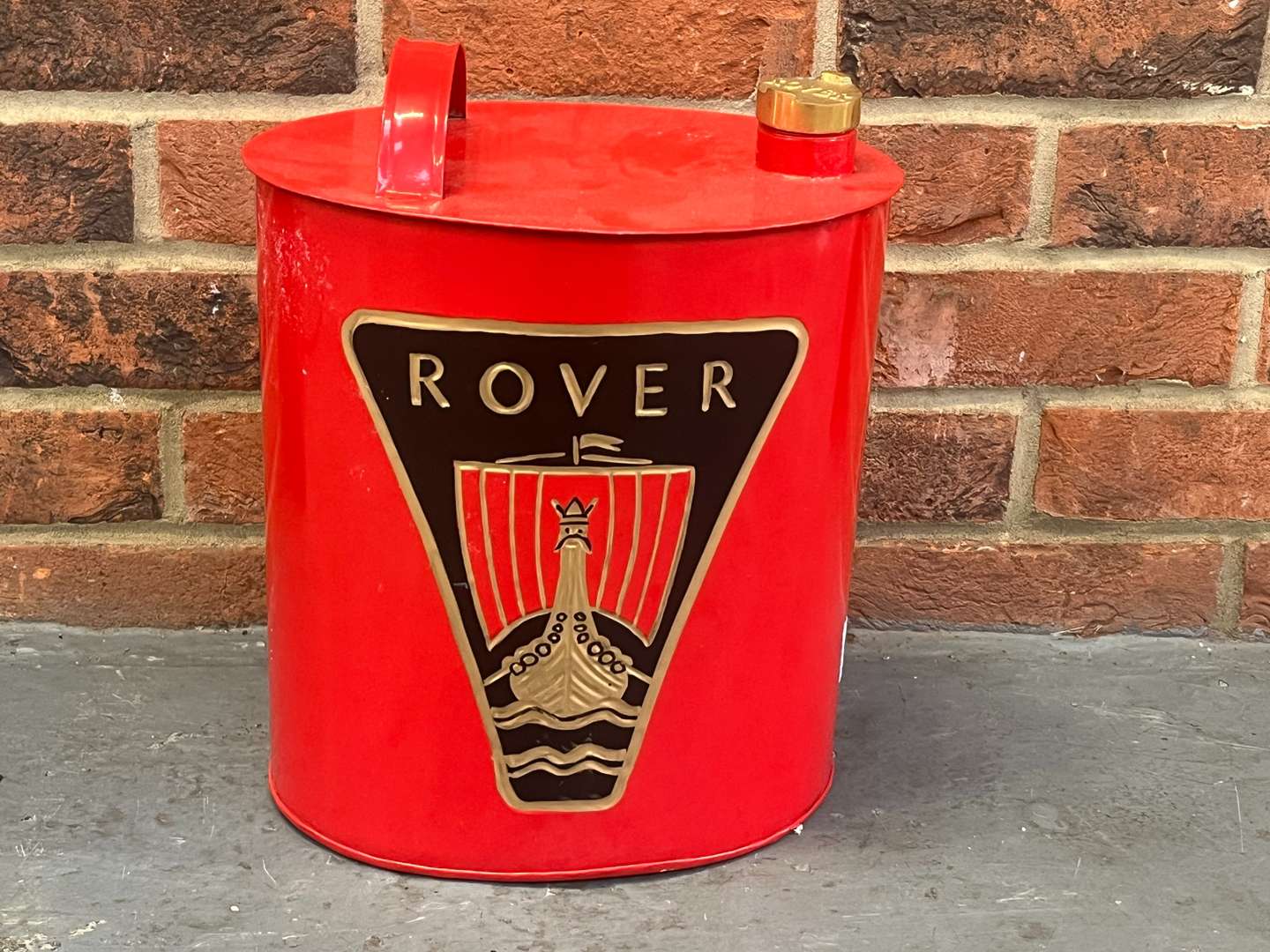 <p>Rover Fuel Can</p>