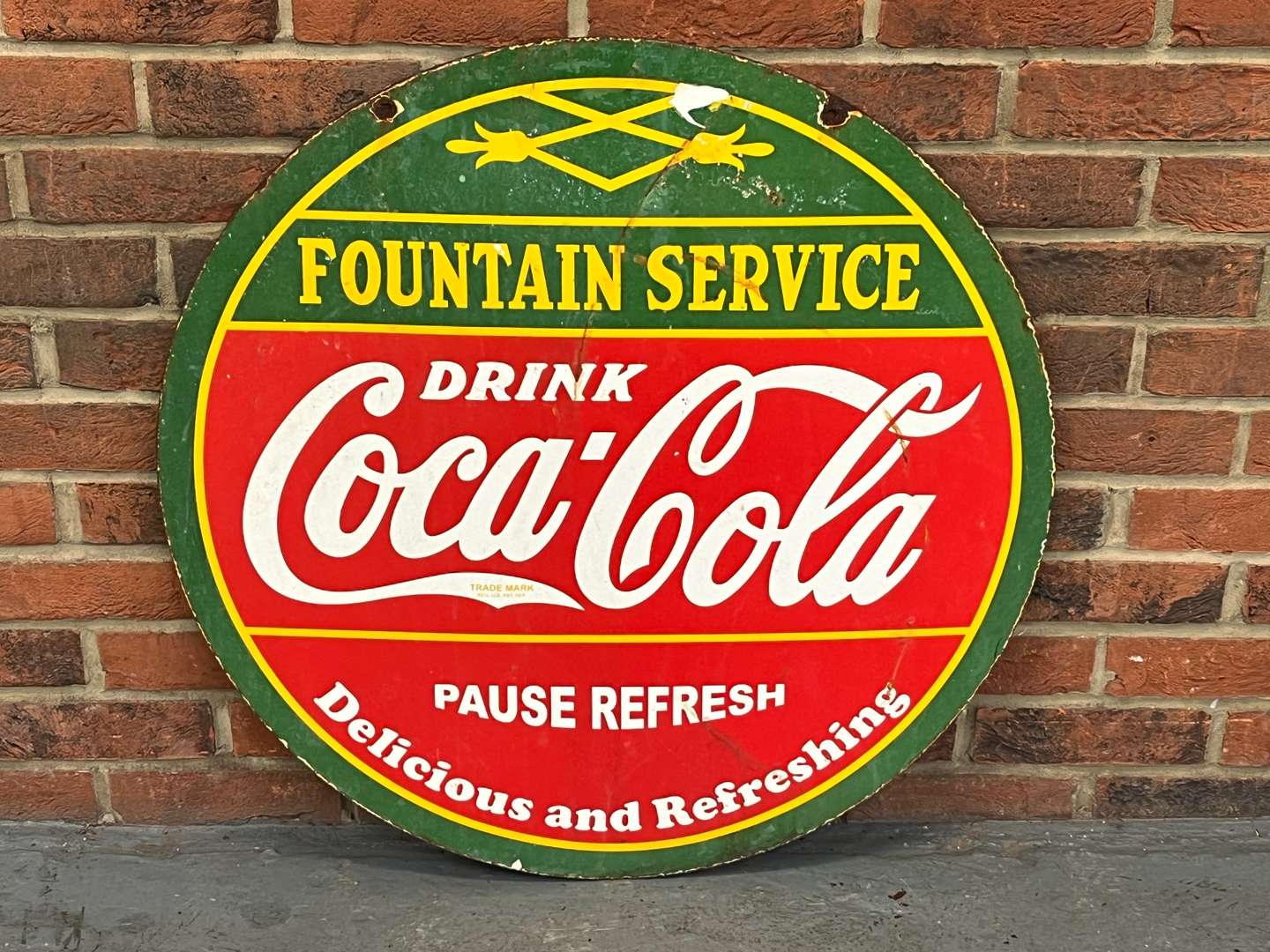 <p>Fountain Service Drink Coca-Cola Circular Sign</p>