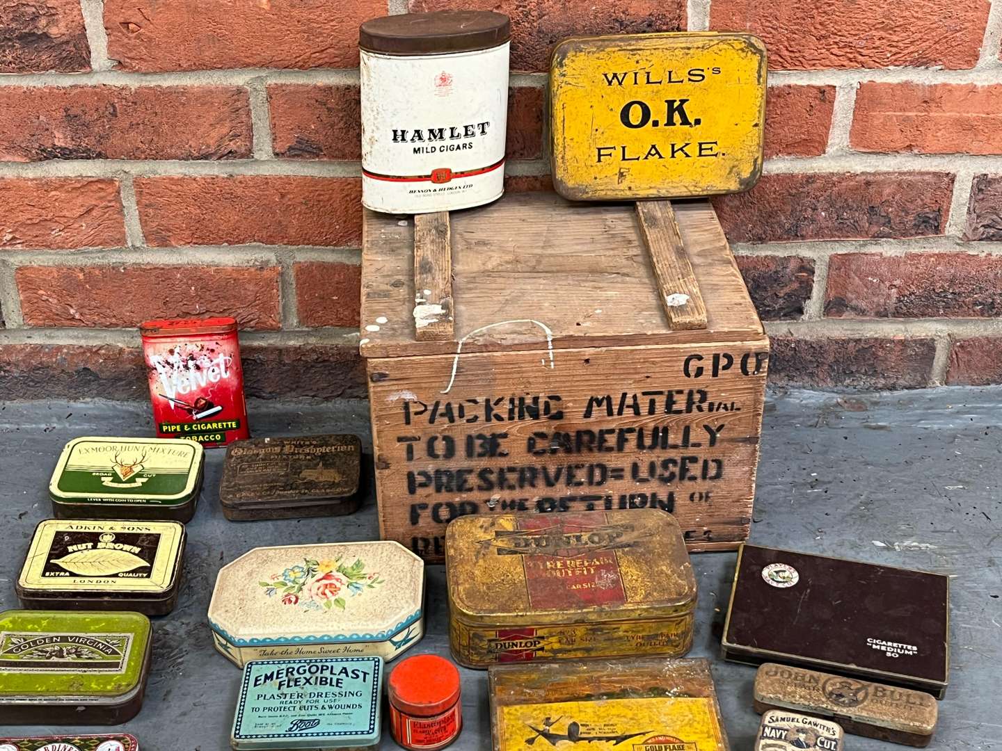 <p>Quantity of Vintage Tobacco Tins</p>