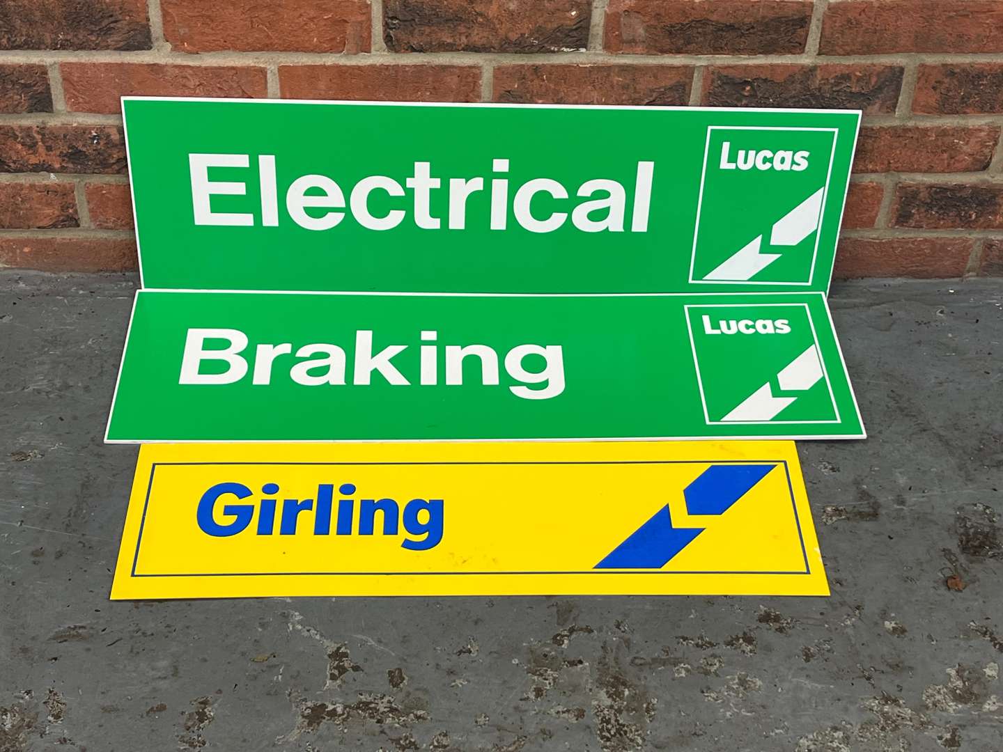 <p>Lucas Plastic Electrical, Braking and Girling Signs (3)</p>