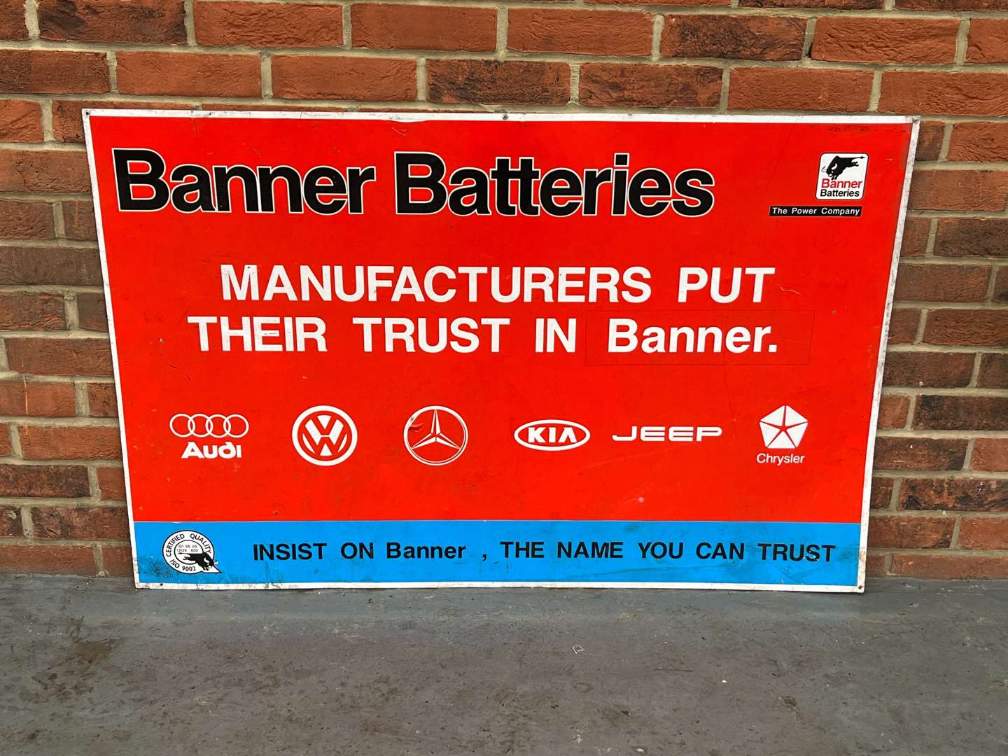 <p>Banner Batteries Aluminium Sign</p>