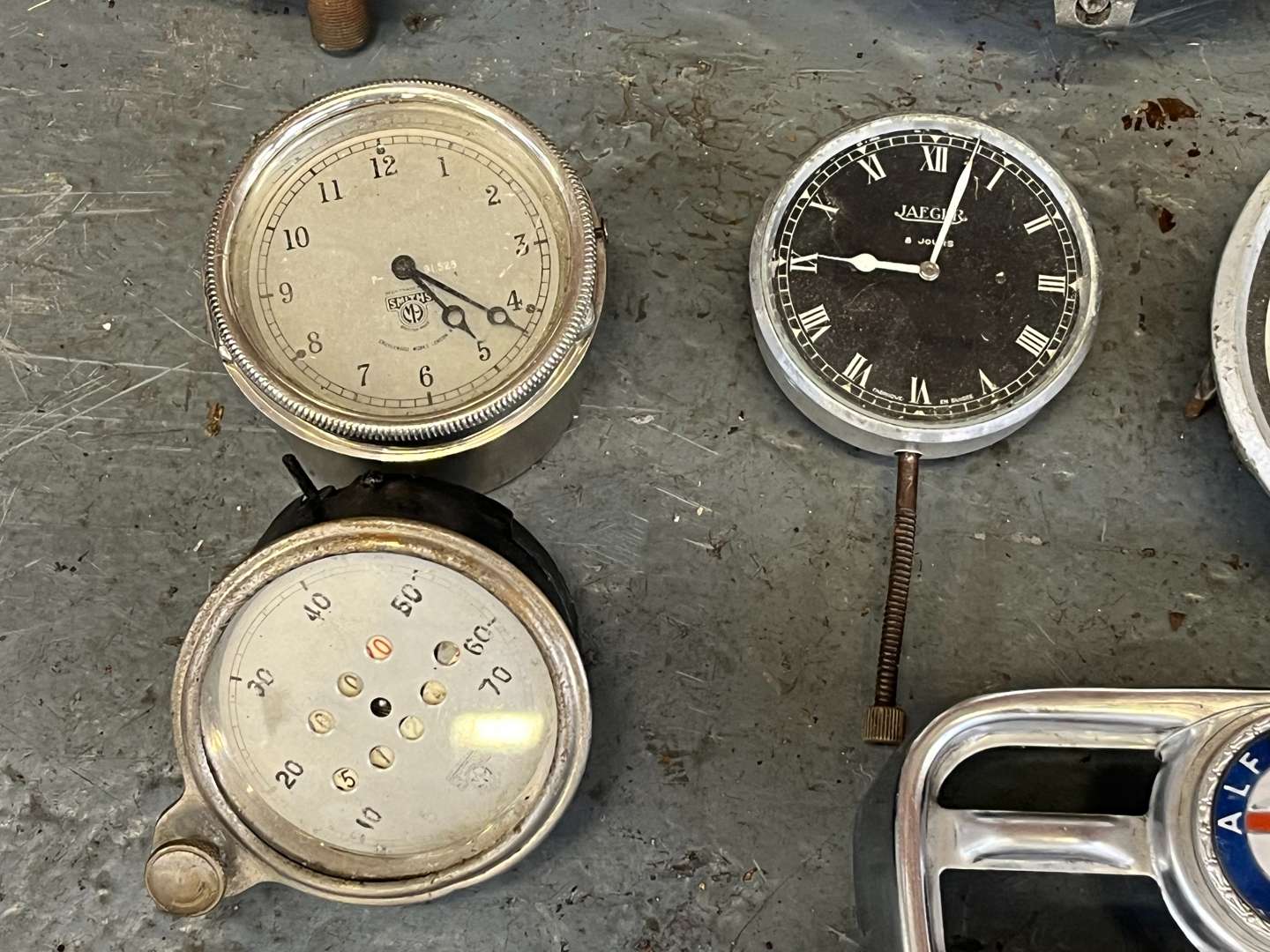 <p>Mixed Lot Jaeger/Smiths Speedo, Clocks Etc</p>