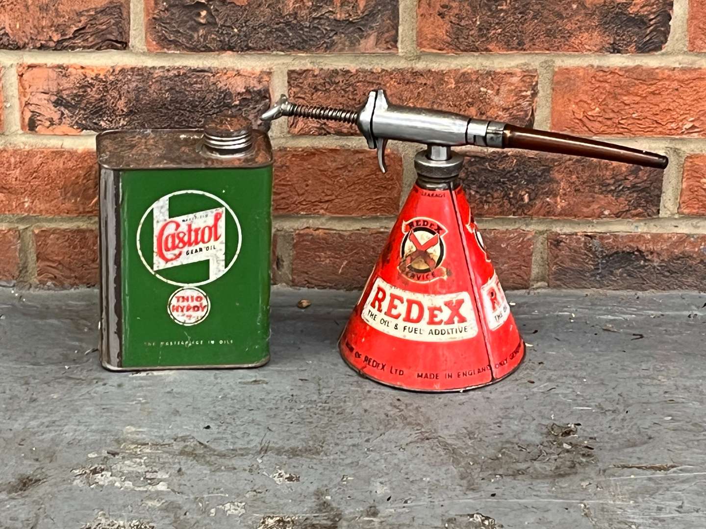 <p>Castrol and Redex Oil Cans</p>