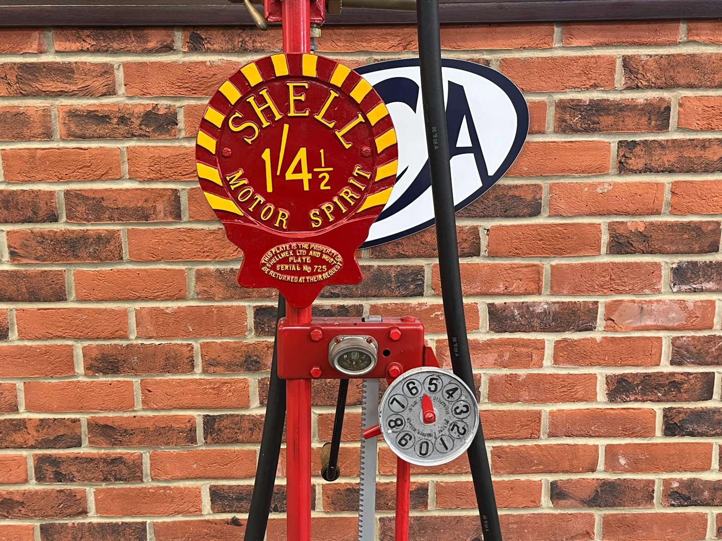 <p>Gilbert and Barker Shell Liveried Skeleton Petrol Pump</p>