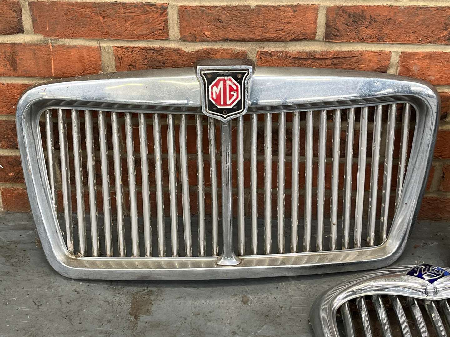 <p>MG/Rover and Riley Chrome Grilles</p>