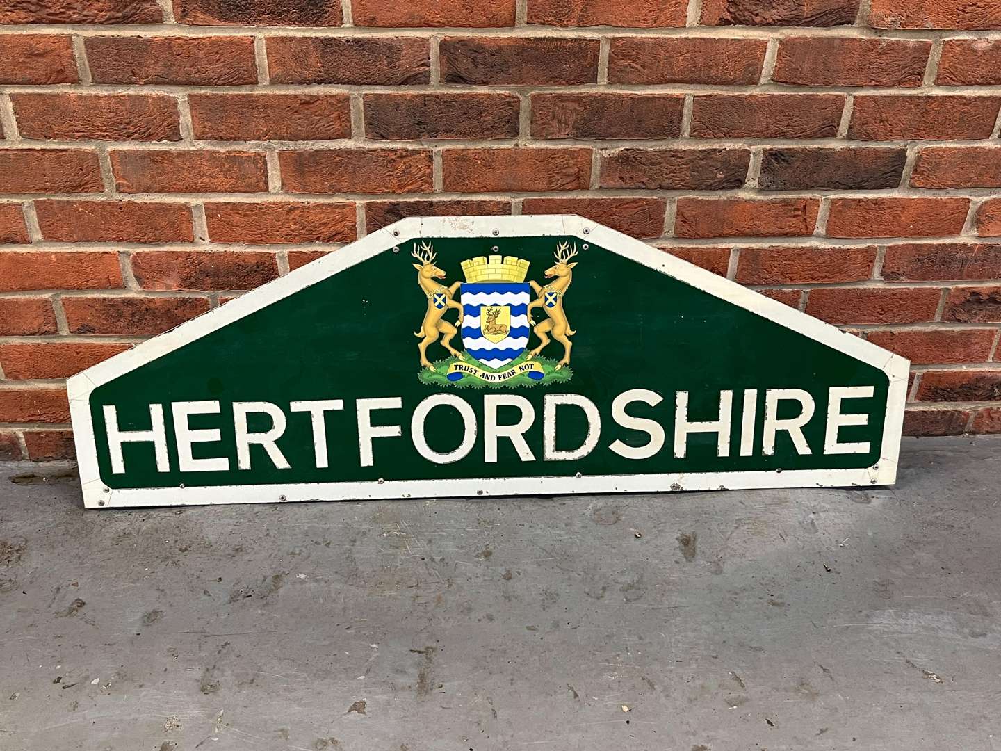 <p>Hertfordshire County Sign</p>