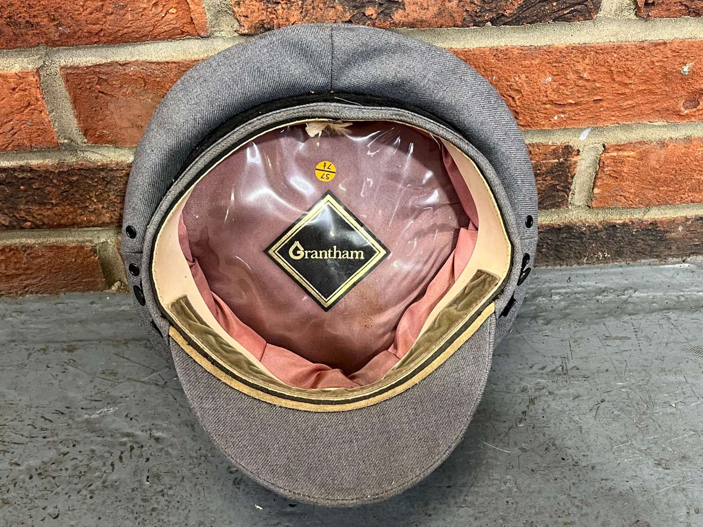 <p>Grantham Chauffeurs Hat&nbsp;</p>