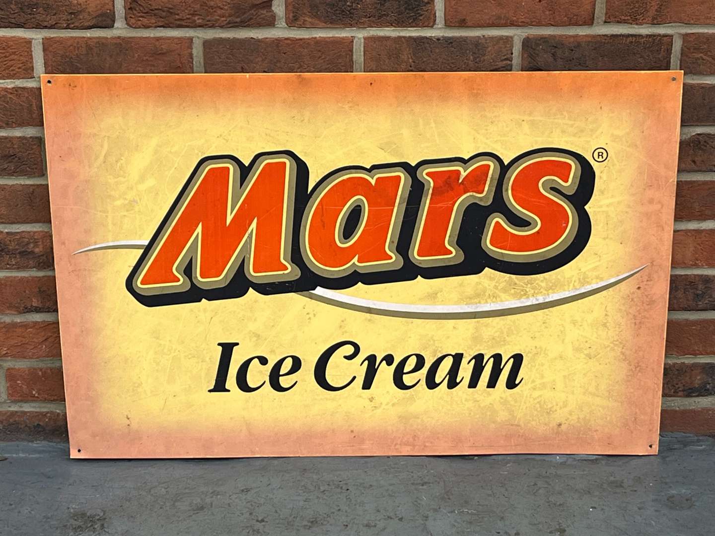 <p>Mars Ice Cream Aluminium Sign</p>