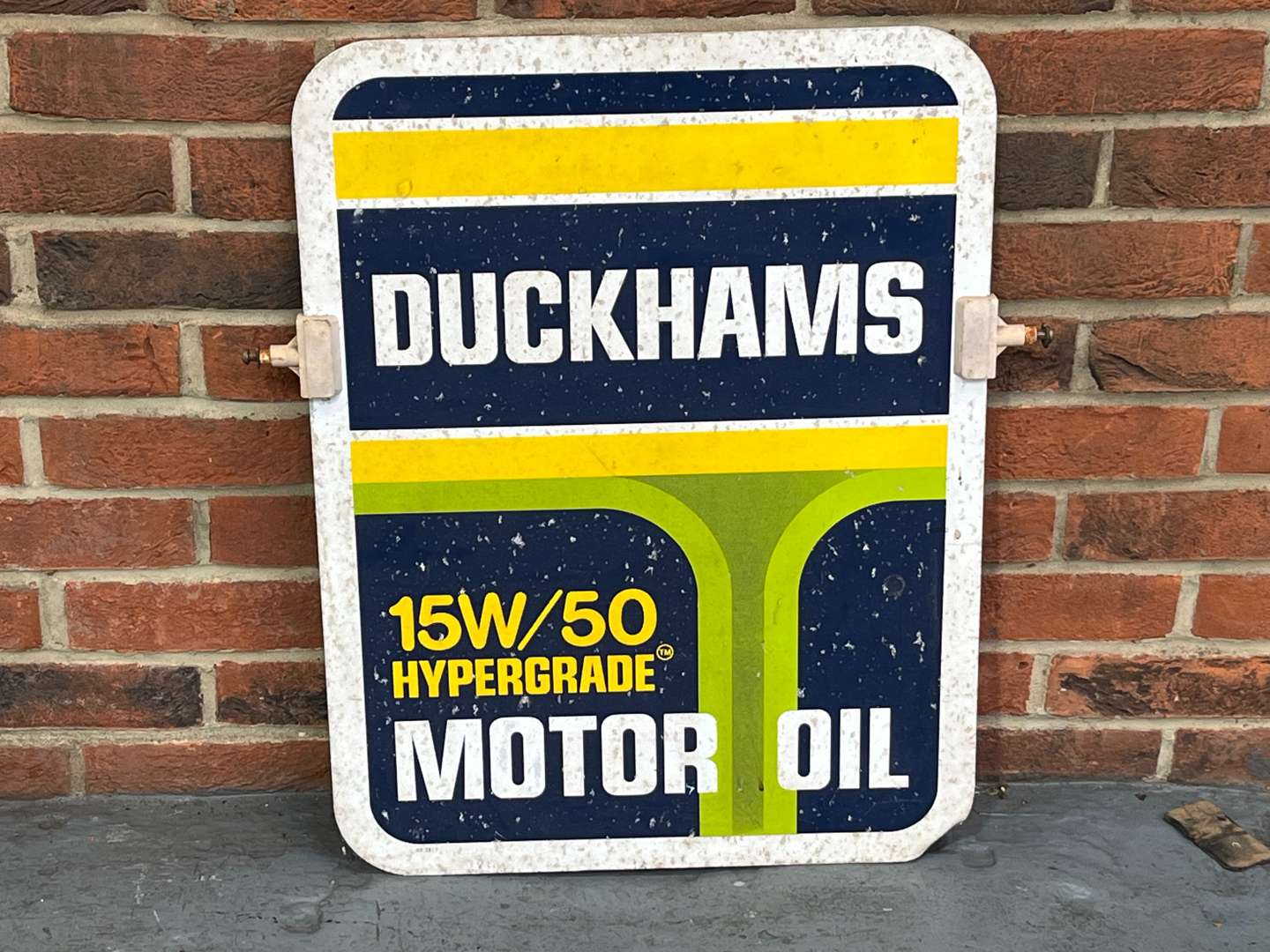 <p>Duckhams 15w/50 Hypergrade Motor Oils</p>