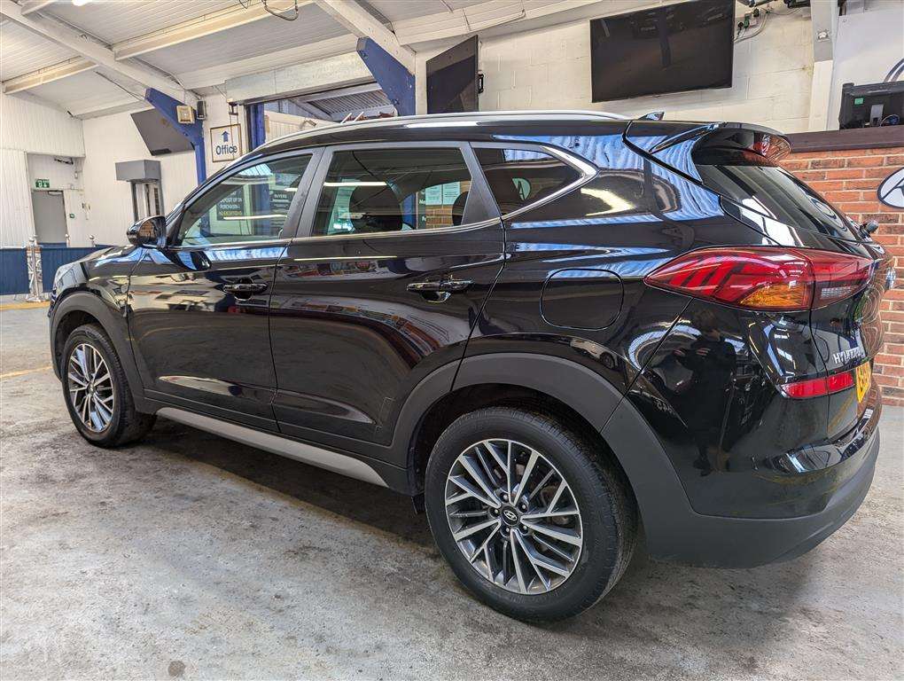 <p>2019 HYUNDAI TUCSON PREMIUM GDI 2WD</p>