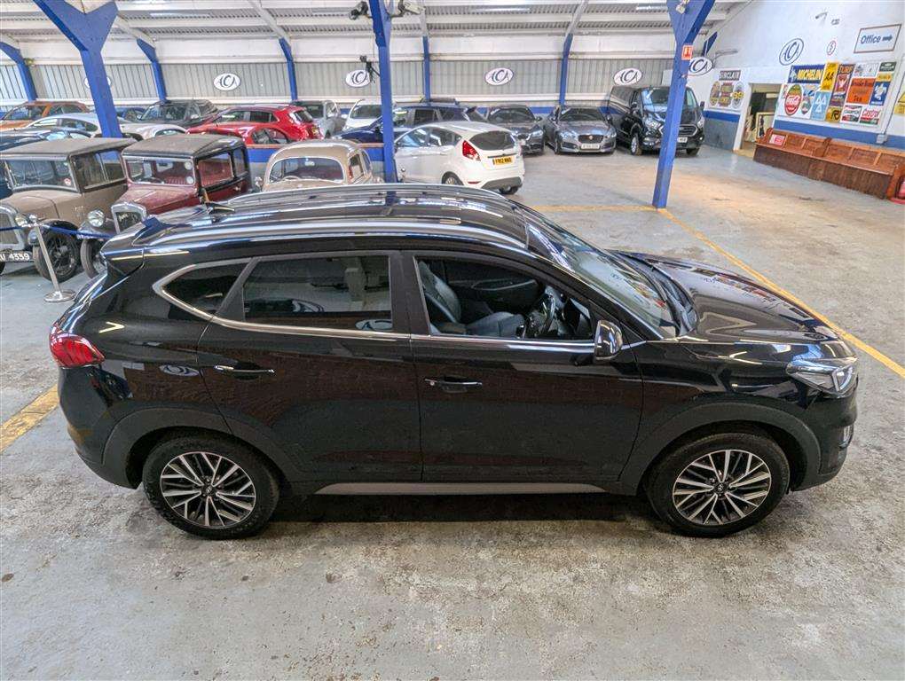 <p>2019 HYUNDAI TUCSON PREMIUM GDI 2WD</p>