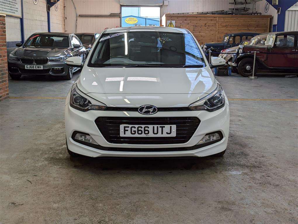 <p>2016 HYUNDAI I20 PREMIUM T-GDI</p>