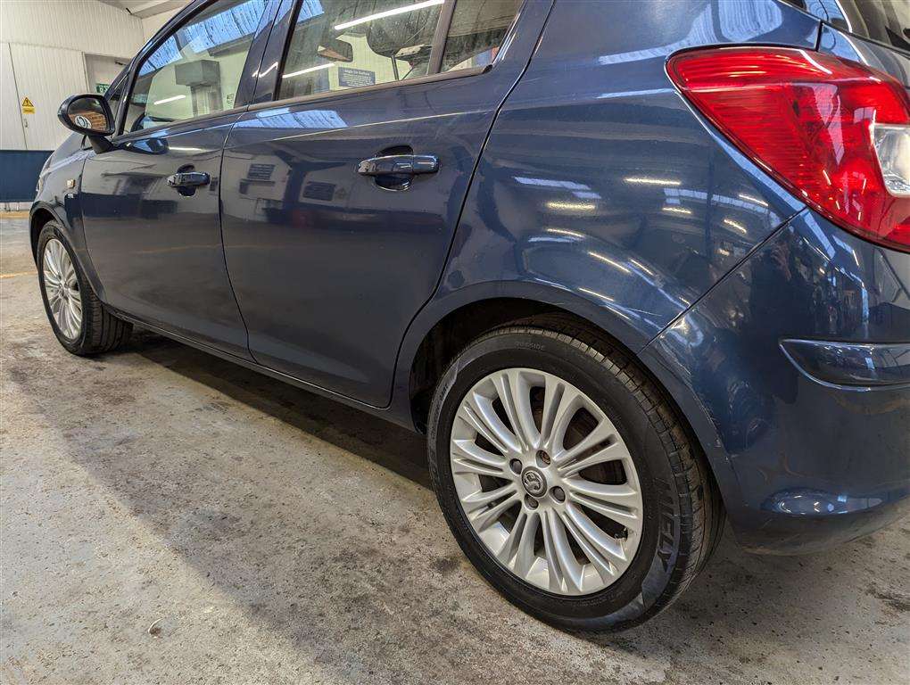 <p>2014 VAUXHALL CORSA SE</p>