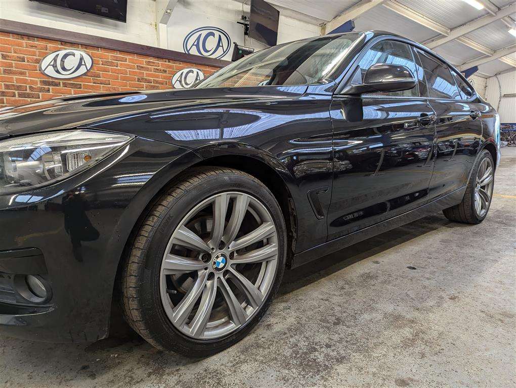 <p>2014 BMW 320D SPORT GT</p>