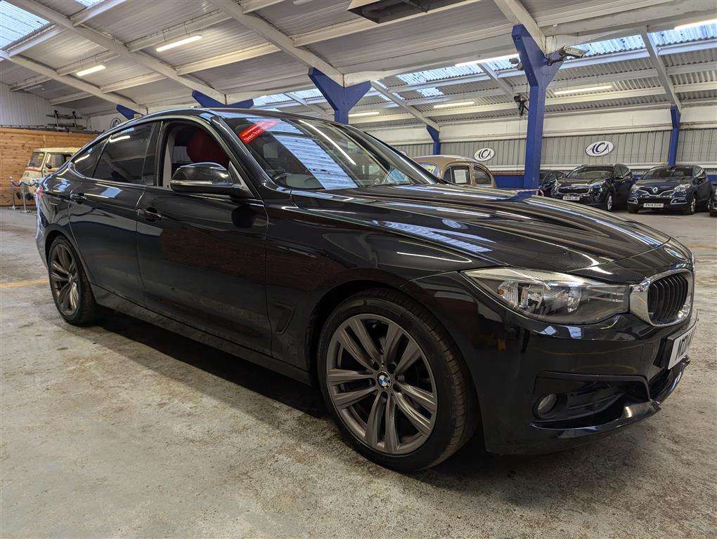 <p>2014 BMW 320D SPORT GT</p>