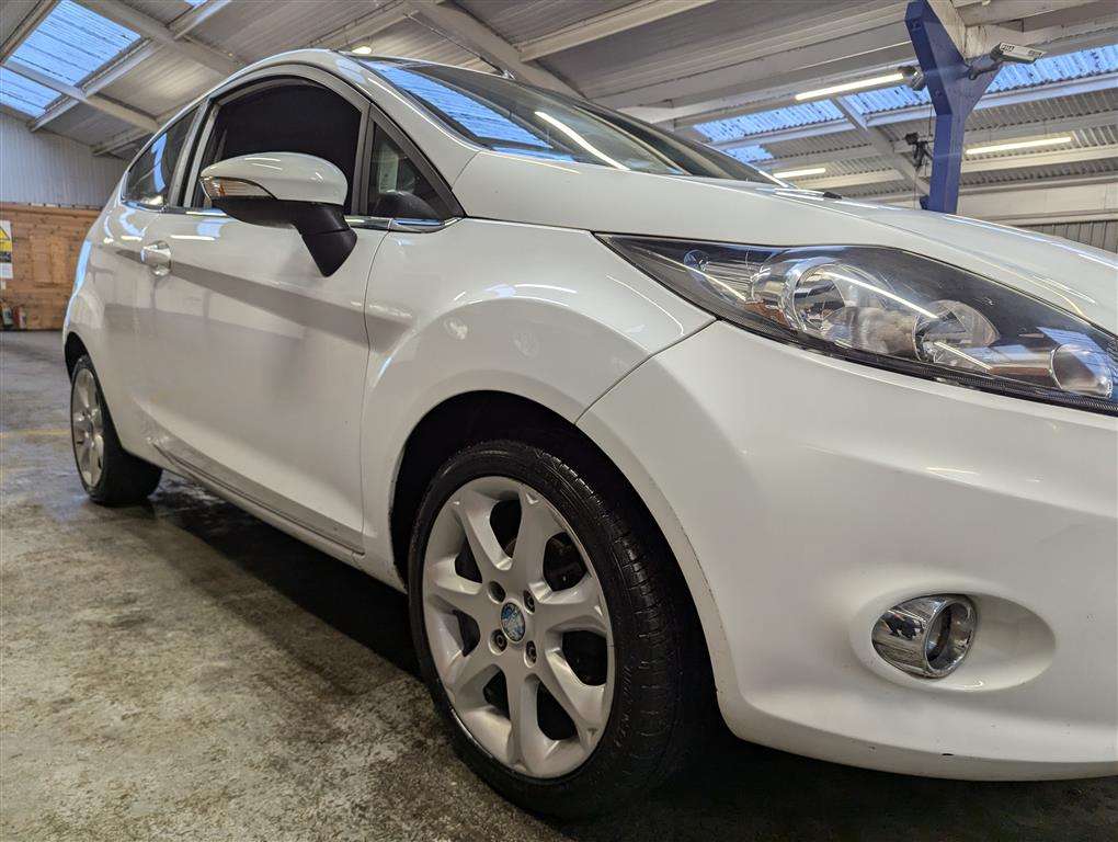 <p>2009 FORD FIESTA ZETEC 82</p>