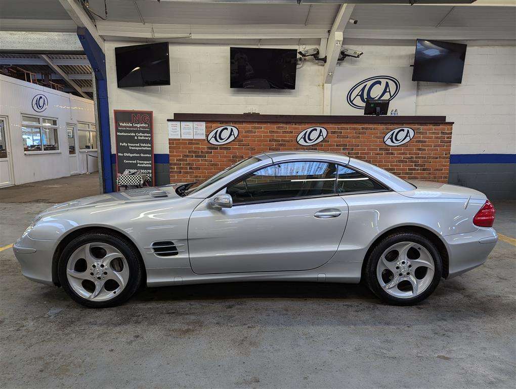 <p>2005 MERCEDES SL 350 AUTO</p>