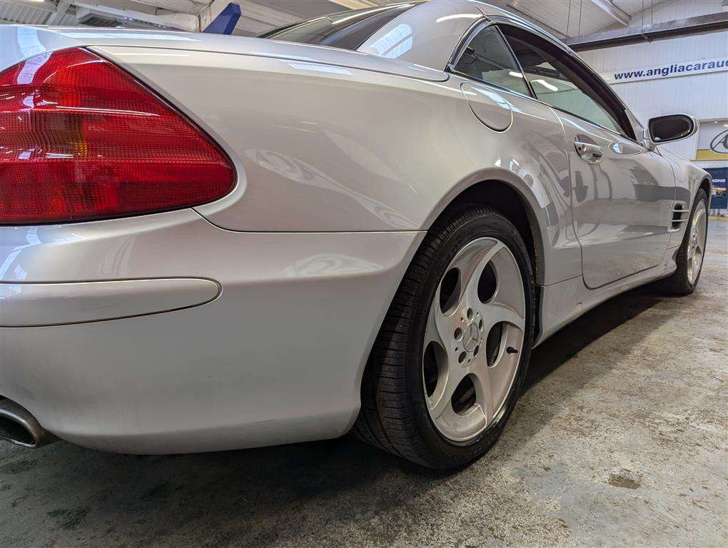 <p>2005 MERCEDES SL 350 AUTO</p>