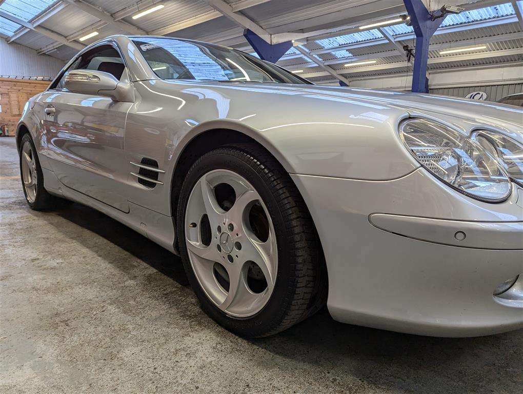 <p>2005 MERCEDES SL 350 AUTO</p>