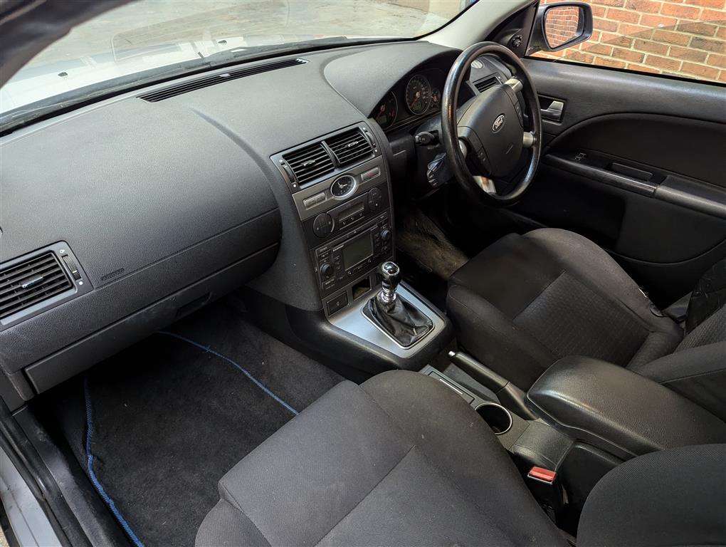 <p>2005 FORD MONDEO ZETEC NAV TDCI</p>