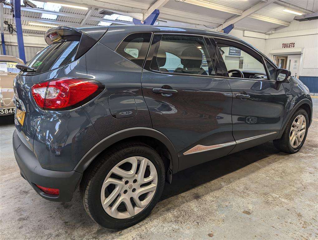 <p>2014 RENAULT CAPTUR D-QUE M-NAV NRG TC</p>