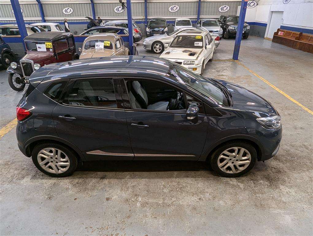 <p>2014 RENAULT CAPTUR D-QUE M-NAV NRG TC</p>