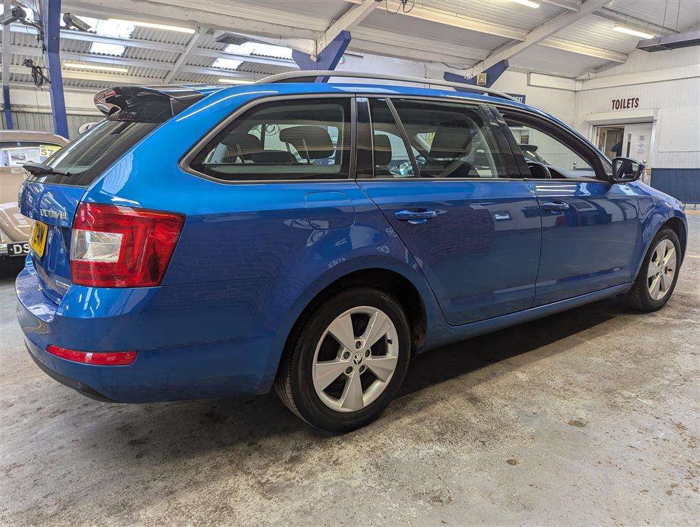 <p>2015 SKODA OCTAVIA GREENLINE III TDI</p>