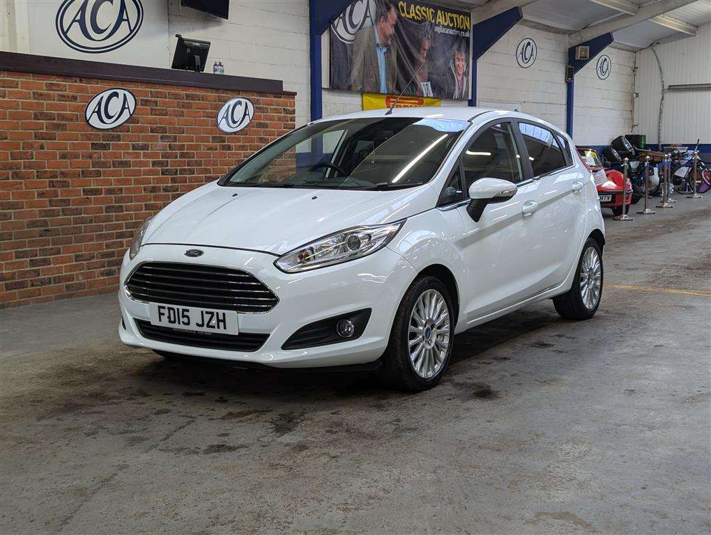 <p>2015 FORD FIESTA TITANIUM TDCI</p>