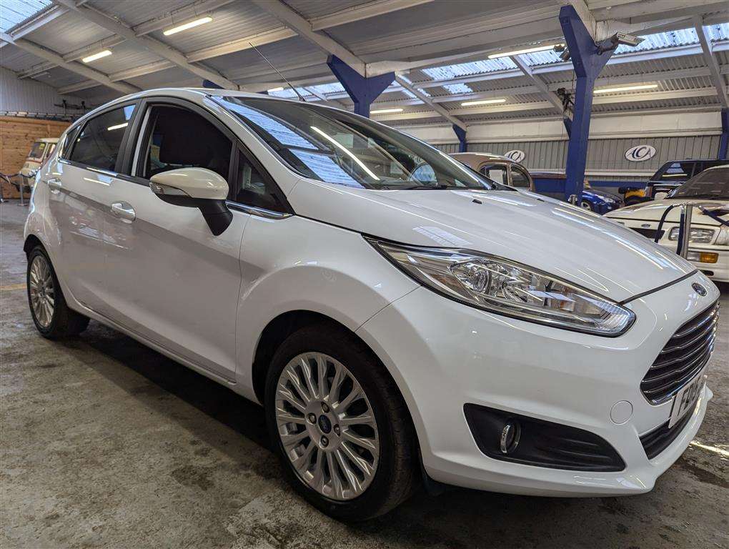 <p>2015 FORD FIESTA TITANIUM TDCI</p>